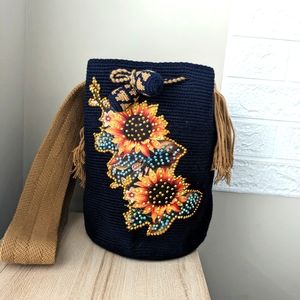 Authentic Wayuu Bag / Handmade Bags/ Sunflower 🌻